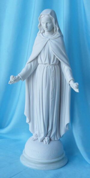 statua della Madonna delle rose altezza 44 cm in marmoresina, cod. 25MDR40MR