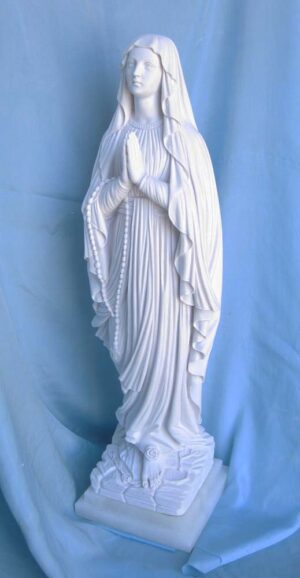 Madonna di Lourdes altezza 59 cm in marmoresina, cod. 25MLO60MR