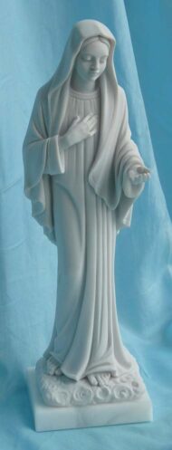 statua della Madonna di Medjugorje altezza 26 cm, cod. 25MMJ25MR