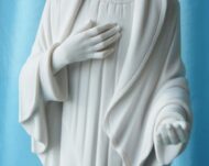statua della Madonna di Medjugorje altezza 40 cm, cod. 25MMJ40MR, dettaglio