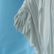 statua della Madonna Immacolata in marmoresina, altezza 24 cm, cod. 25MIM25MR, dettaglio