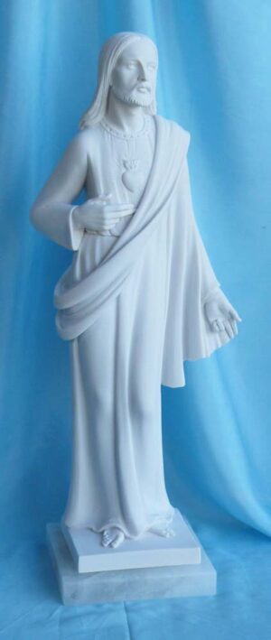 statua del Sacro Cuore di Gesù altezza 43 cm in marmoresina, cod. 25SCG40MR