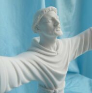 statua di San Francesco altezza 25 cm in marmoresina, cod. 25SFR25MR, dettaglio