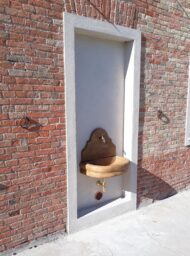 fontana a muro Venezia senza supporto col. old stone, cod. 03FMVOSS, località: Castiglione Tinella (Cuneo)
