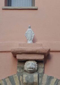 <a href="/prodotti/articoli-sacri-nicchie-madonne/madonna-immacolata-in-marmoresina/">statua della Madonna Immacolata</a> in marmoresina, altezza 24 cm, cod. 25MIM25MR, località: Torrette (Ancona) statua della Madonna Immacolata in marmoresina, altezza 24 cm, cod. 25MIM25MR, località: Torrette (Ancona)