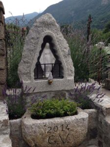 <a href="/prodotti/articoli-sacri-nicchie-madonne/madonna-immacolata-in-marmoresina/">statua della Madonna Immacolata</a> in marmoresina, altezza 51 cm, cod. 25MIM50MR, località: Breno (Brescia) statua della Madonna Immacolata in marmoresina, altezza 51 cm, cod. 25MIM50MR, località: Breno (Brescia)