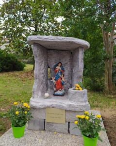 <a href="/prodotti/articoli-sacri-nicchie-madonne/nicchia-per-madonna-a-scaglie/">nicchia a scaglie</a>, col. antichizzato, cod. 14NSCAT, località: Vanzaghello (Milano) nicchia a scaglie, col. antichizzato, cod. 14NSCAT, località: Vanzaghello (Milano)