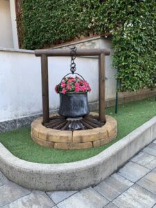 <a href="/prodotti/cordoli-bordure-piastre/bordo-curvo-80-100/">bordo curvo da 100</a> per aiuole col. old stone, cod. 05CU100OS, località: Fenegrò (Como) bordo curvo da 100 per aiuole col. old stone, cod. 05CU100OS, località: Fenegrò (Como)