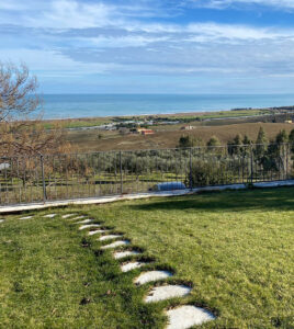 <a href="/prodotti/cordoli-bordure-piastre/piastre-pedonali/">piastre pedonali</a> col. bianco, cod. 05PGB, località: Montenero di Bisaccia (Campobasso) piastre pedonali col. bianco, cod. 05PGB, località: Montenero di Bisaccia (Campobasso)