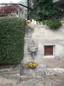 <a href="/prodotti/fontane-a-muro-e-lavelli/fontana-giudecca-con-supporto/">fontana a muro Giudecca con supporto</a> col. antichizzata, cod. 03FMGAT, località: Rodero (Como) fontana a muro Giudecca con supporto col. antichizzata, cod. 03FMGAT, località: Rodero (Como)