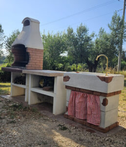 <a href="/prodotti/fontane-a-muro-e-lavelli/lavello-da-giardino-iseo/">lavello Iseo</a> col. bianco, cod. 03LISGB, località: Velletri (Roma) lavello Iseo col. bianco, cod. 03LISGB, località: Velletri (Roma)