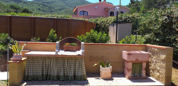 <a href="/prodotti/fontane-a-muro-e-lavelli/lavello-da-giardino-molveno/">lavello Molveno</a> col. bianco, cod. 03LMORA, località: Portoferraio (Livorno) lavello Molveno col. bianco, cod. 03LMORA, località: Portoferraio (Livorno)