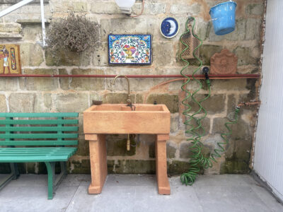 <a href="/prodotti/fontane-a-muro-e-lavelli/lavello-resia/">lavello resia</a> col. mattone, cod. 03LREM, località: Marano di Napoli (Napoli) lavello resia col. mattone, cod. 03LREM, località: Marano di Napoli (Napoli)