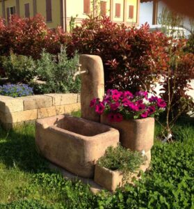 <a href="/prodotti/fontane-da-giardino/fontana-dolomiti-60/">fontana Dolomiti 60</a> col. old stone, cod. 03FD60OS, località: Bologna fontana Dolomiti 60 col. old stone, cod. 03FD60OS, località: Bologna