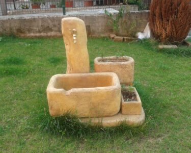 <a href="/prodotti/fontane-da-giardino/fontana-dolomiti-60/">fontana Dolomiti 60</a> col. old stone, cod. 03FD60OS, località: Solbiate (Como) fontana Dolomiti 60 col. old stone, cod. 03FD60OS, località: Solbiate (Como)