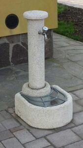 <a href="/prodotti/fontane-da-giardino/fontana-semicerchio/">fontana semicerchio</a> avorio, cod. 03FSA, località: Bologna fontana semicerchio avorio, cod. 03FSA, località: Bologna