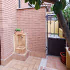 fontana fonte antica col. mattone, cod. 03FOAM, località: Aprilia (Latina)