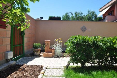 fontana <a href="/prodotti/fontane-da-giardino/fonte-del-casale-easy/">fonte del casale easy</a> col. mattone, cod. 03FDCEM, località: Roma fontana fonte del casale easy col. mattone, cod. 03FDCEM, località: Roma