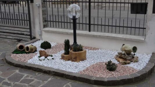 <a href="/prodotti/lampade-da-giardino-e-illuminazione/base-media-in-finta-roccia-per-lampada-da-giardino/">base media in finta roccia per lampada da giardino</a> col. old stone, cod. 11PLMOS, località: Maranello (Modena) base media in finta roccia per lampada da giardino col. old stone, cod. 11PLMOS, località: Maranello (Modena)