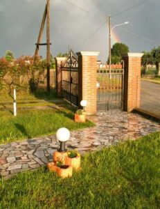 <a href="/prodotti/lampade-da-giardino-e-illuminazione/lampada-da-giardino-con-base-media-in-finta-roccia/">lampada da giardino con base media in finta roccia</a> col. mattone, cod. 11PLMML, località: Lendinara (Rovigo) lampada da giardino con base media in finta roccia col. mattone, cod. 11PLMML, località: Lendinara (Rovigo)