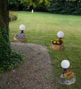 <a href="/prodotti/lampade-da-giardino-e-illuminazione/lampada-da-giardino-con-base-piccola-in-finta-roccia/">lampada da giardino con base piccola in finta roccia</a>, località: Legnago lampada da giardino con base piccola in finta roccia, località: Legnago