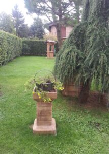 supporto (fuori produzione) per pergola e per statue col. old stone, cod. 00SPOS, provincia di Varese supporto (fuori produzione) per pergola e per statue col. old stone, cod. 00SPOS, provincia di Varese