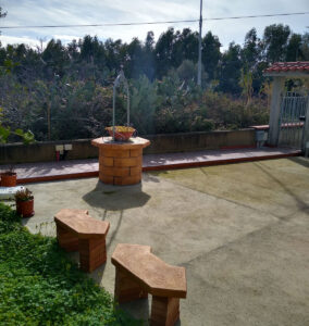 <a href="/prodotti/pozzi-decorativi-da-giardino/pozzo-60/">pozzo da giardino 60</a> col. mattone, cod. 06PB60M, località: Siderno Marina (Reggio Calabria) pozzo da giardino 60 col. mattone, cod. 06PB60M, località: Siderno Marina (Reggio Calabria)