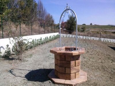 <a href="/prodotti/pozzi-decorativi-da-giardino/pozzo-60/">pozzo da giardino 60</a> col. old stone, cod. 06PB60OS, località: Oratino (Campobasso) pozzo da giardino 60 col. old stone, cod. 06PB60OS, località: Oratino (Campobasso)