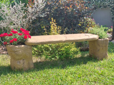 <a href="/prodotti/tavoli-e-panchine-per-giardino/panchina-roccia/">panchina roccia</a> col. old stone, cod. 04PROS, località: Albano Laziale (Roma) panchina roccia col. old stone, cod. 04PROS, località: Albano Laziale (Roma)