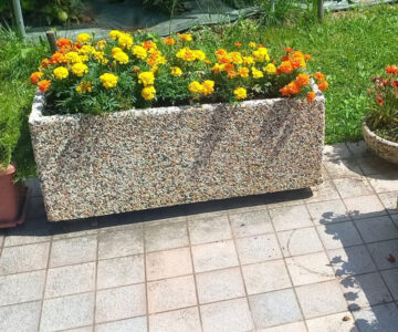 <a href="/prodotti/vasi-fioriere/fioriera-rettangolare-100x35/">fioriera rettangolare 100x35</a> ghiaia colorata, cod. 01FR100x35C, località: Belluno fioriera rettangolare 100x35 ghiaia colorata, cod. 01FR100x35C, località: Belluno