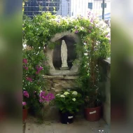grotta in finta roccia per statue di altezza 40 cm circa col. antichizzato, cod. 14N40AT, località: Firenze