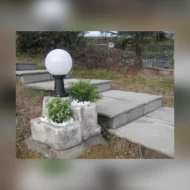 lampada da giardino con base media in finta roccia col. antichizzato, cod. 11PLMATL, località: Moncigoli (Massa Carrara)