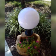 lampada da giardino con base piccola in finta roccia, col. old stone, cod. 11PLPOSL località: Codogno (Lodi)