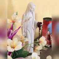 statua della Madonna di Medjugorje altezza 26 cm, cod. 25MMJ25MR, località: Cerignola